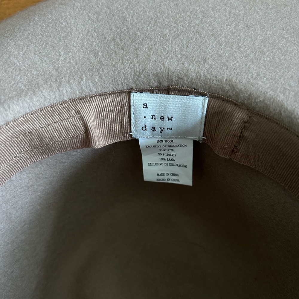 Target hat - Picture 2 of 2